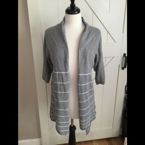 GAP, Medium gray and white open cardigan